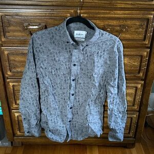 Goodfellow trees and mountains patterned button up long sleeve shirt